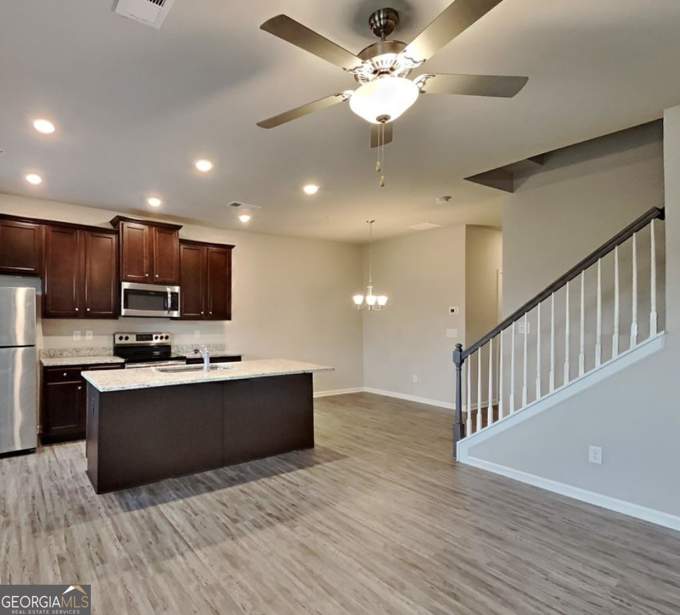 2108 Irvin Court Property Photo 3