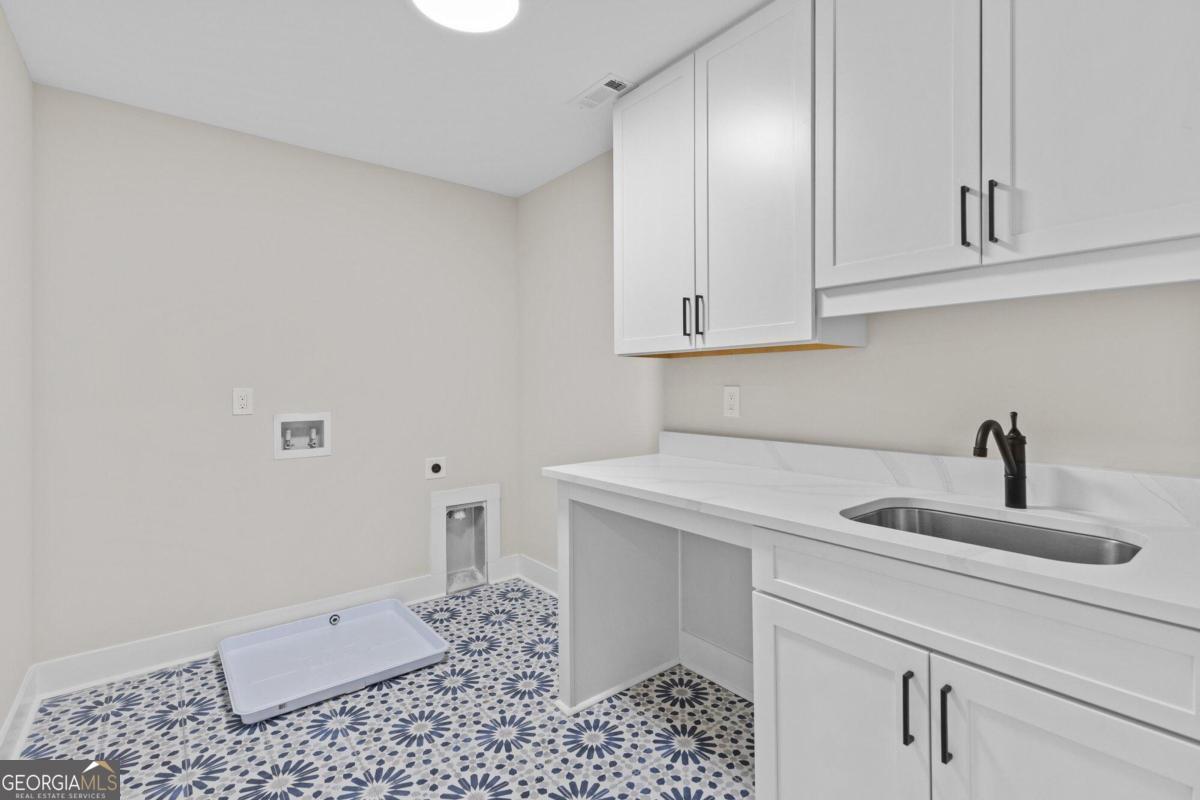 1619 Austin Road Property Photo 11