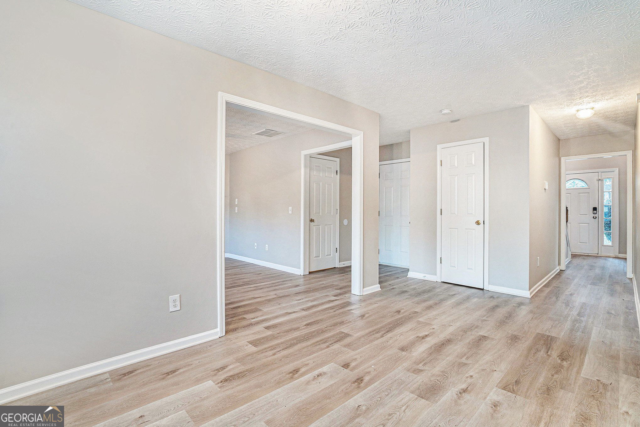 3292 Shady Valley Court Property Photo 9
