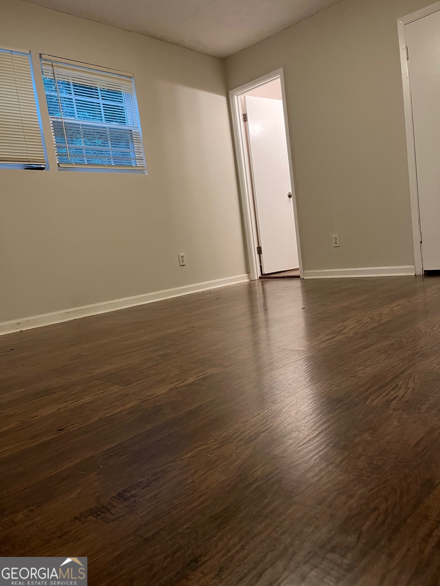 198 Lucan Way Property Photo 7