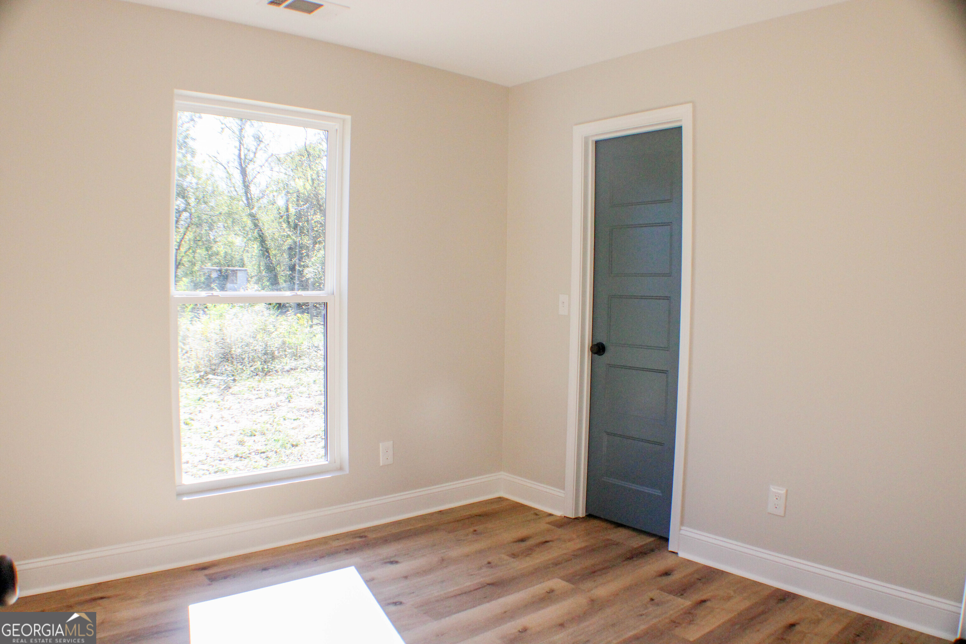 604 Pennington Avenue Property Photo 13