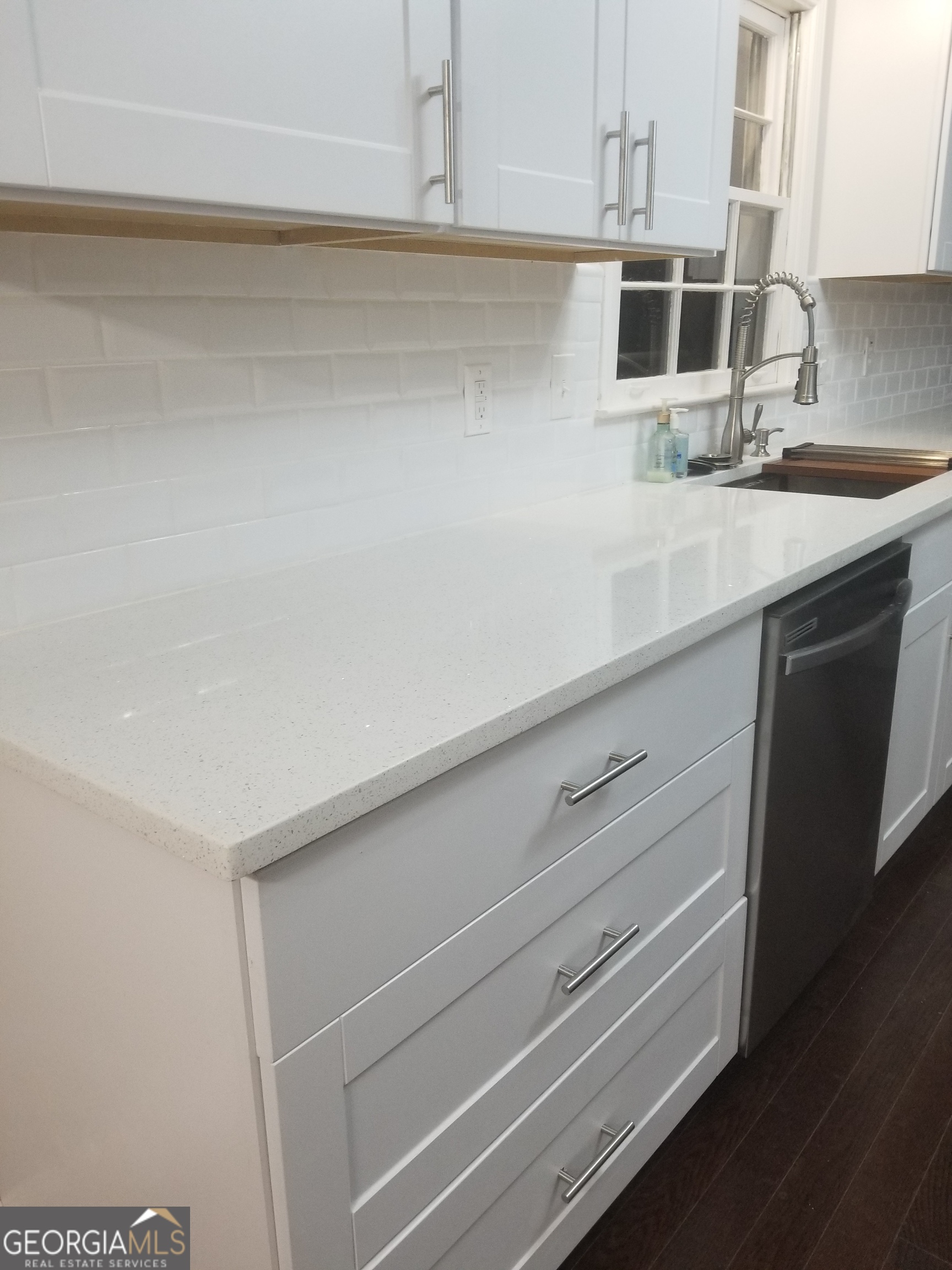1080 Laboon Road Property Photo 4
