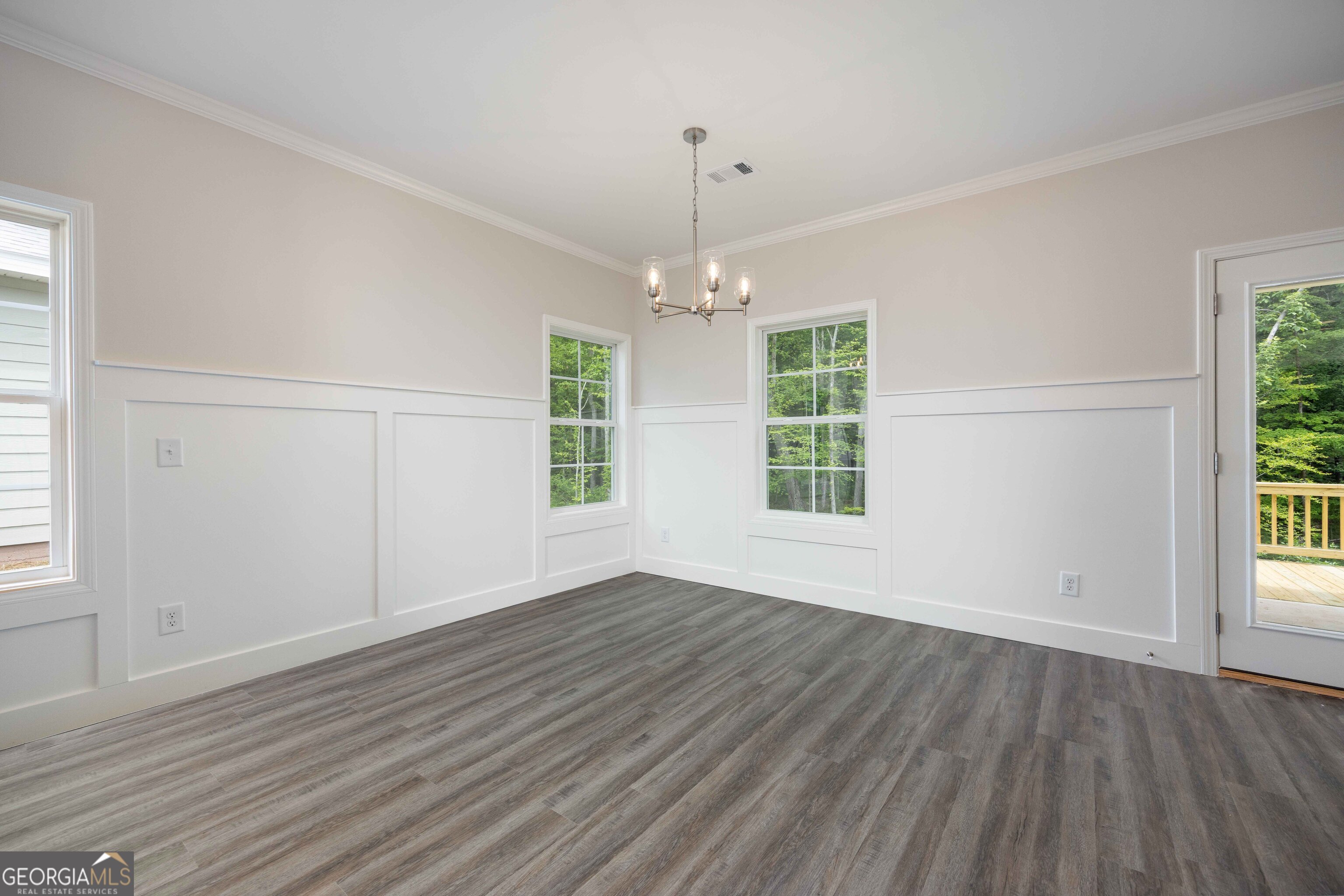 9864 Paddock Court Property Photo 8