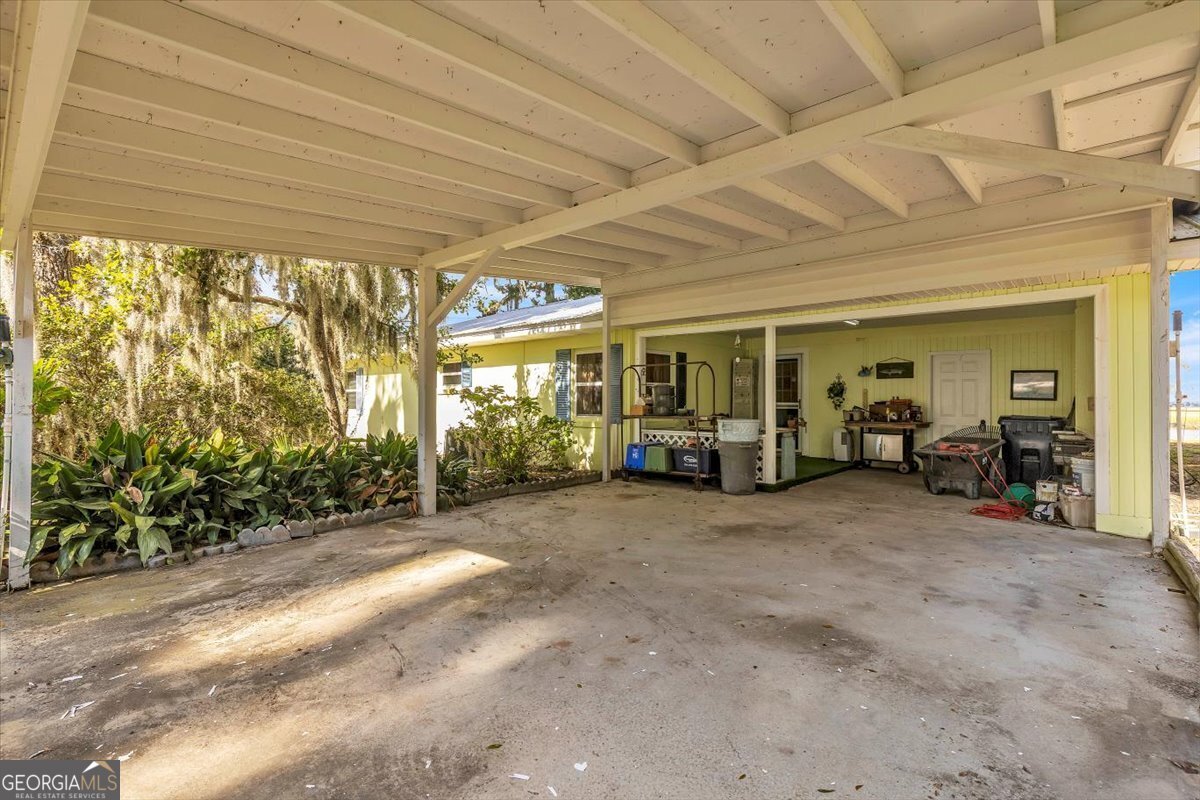 523 Hickory Bluff Drive Property Photo 35
