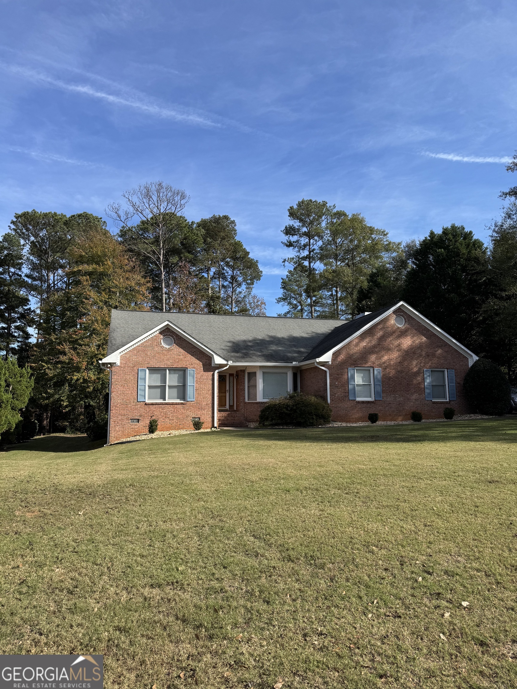 143 Tracy Lane Property Photo 1