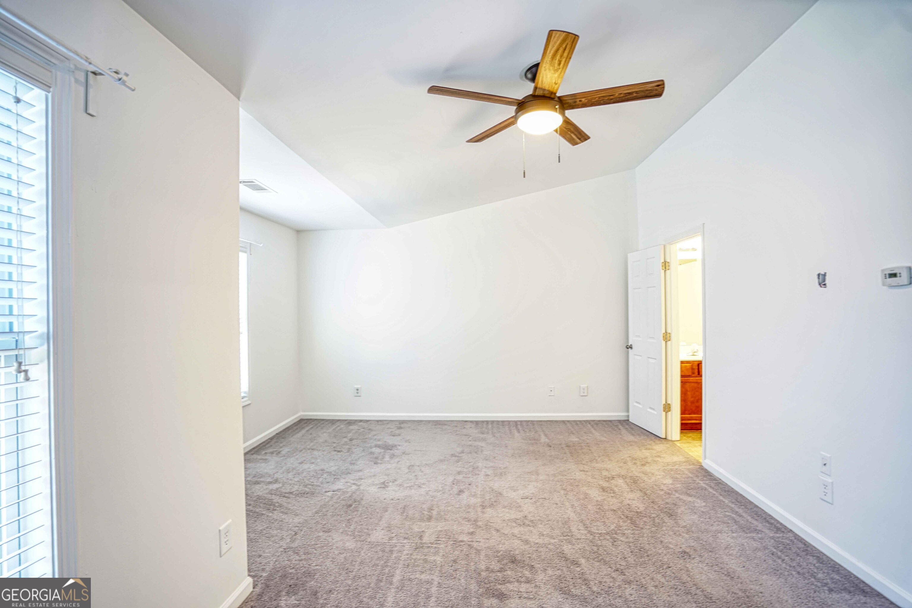 2158 Executive Drive Property Photo 29