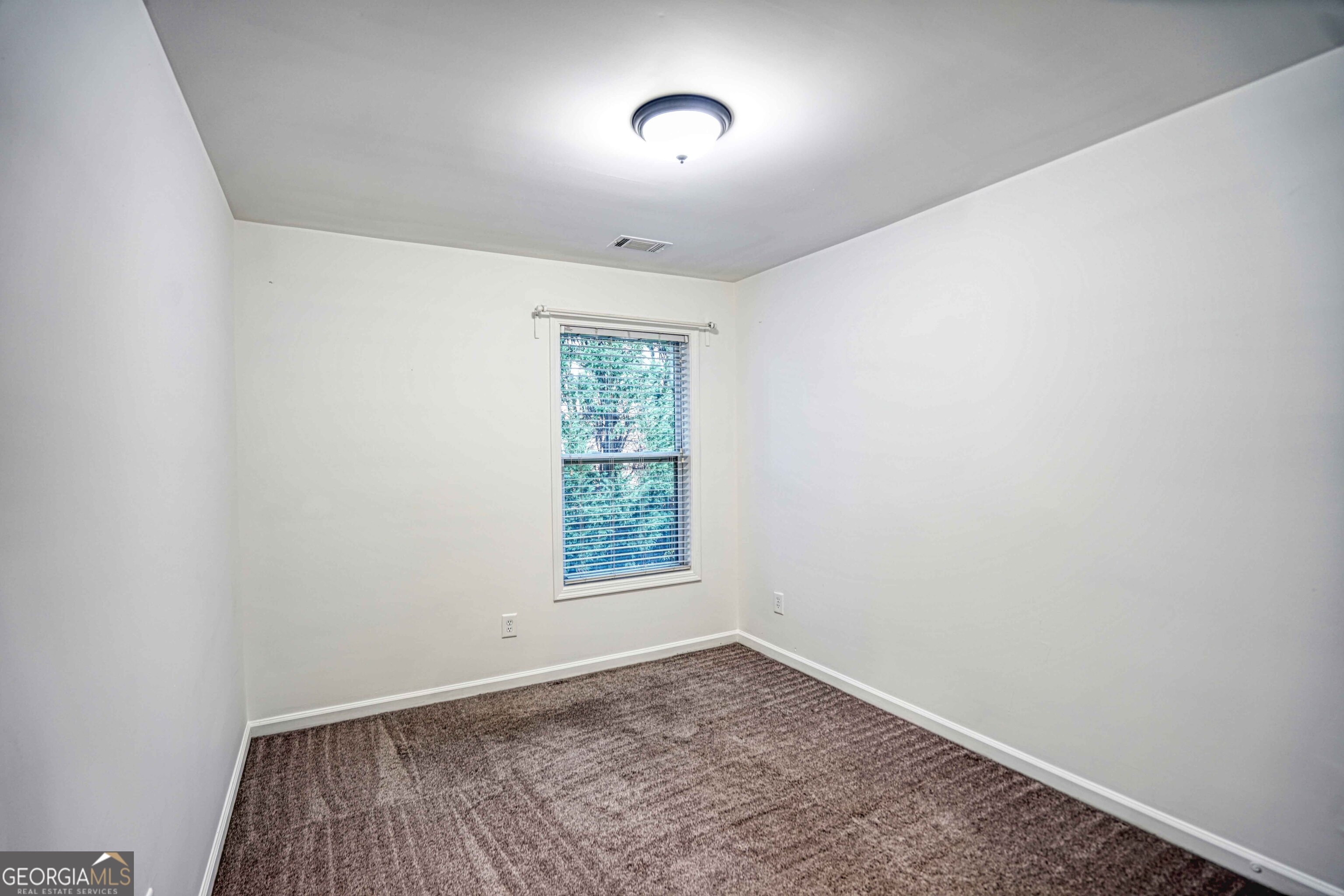 2158 Executive Drive Property Photo 36
