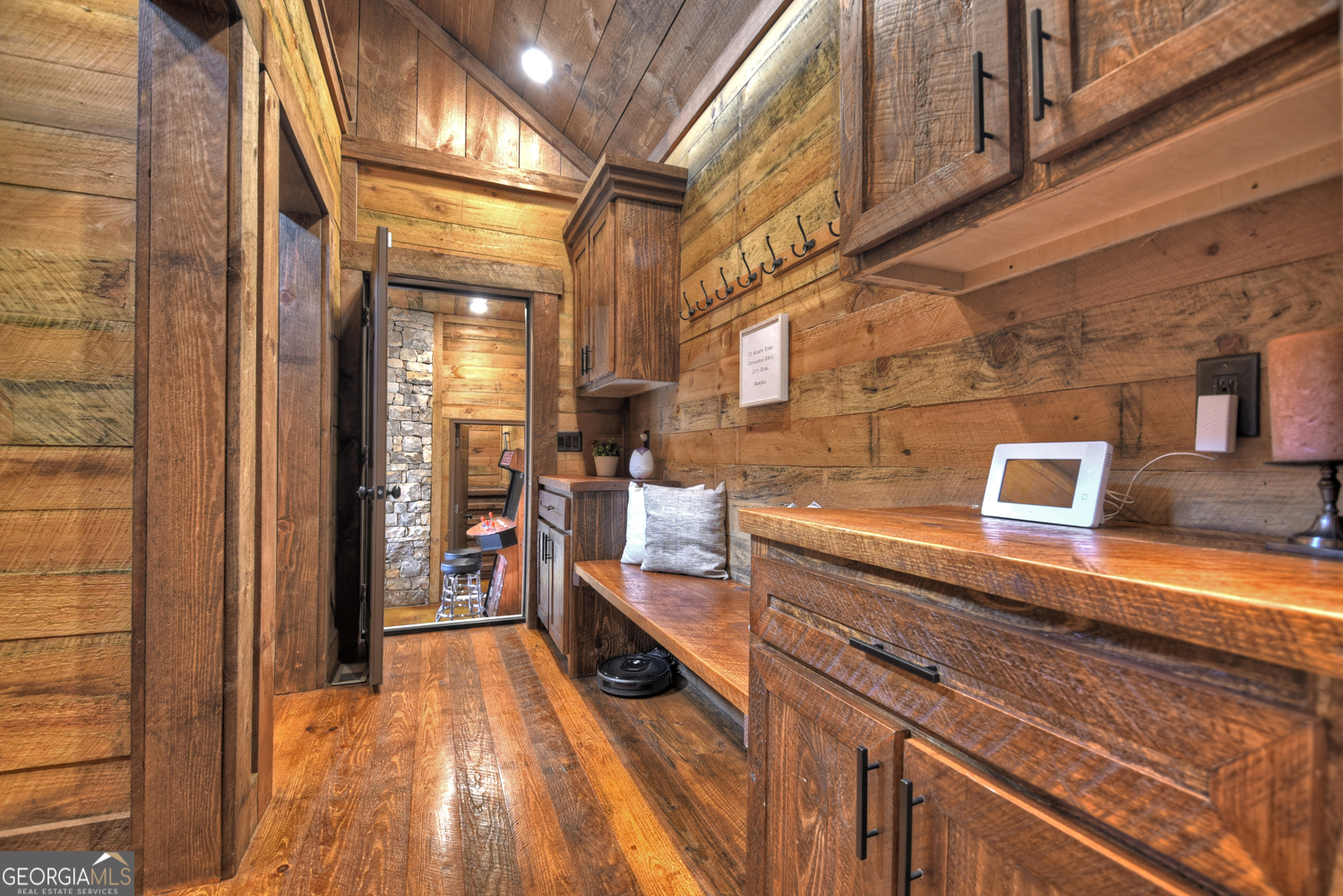258 Forest Ridge Drive Property Photo 18
