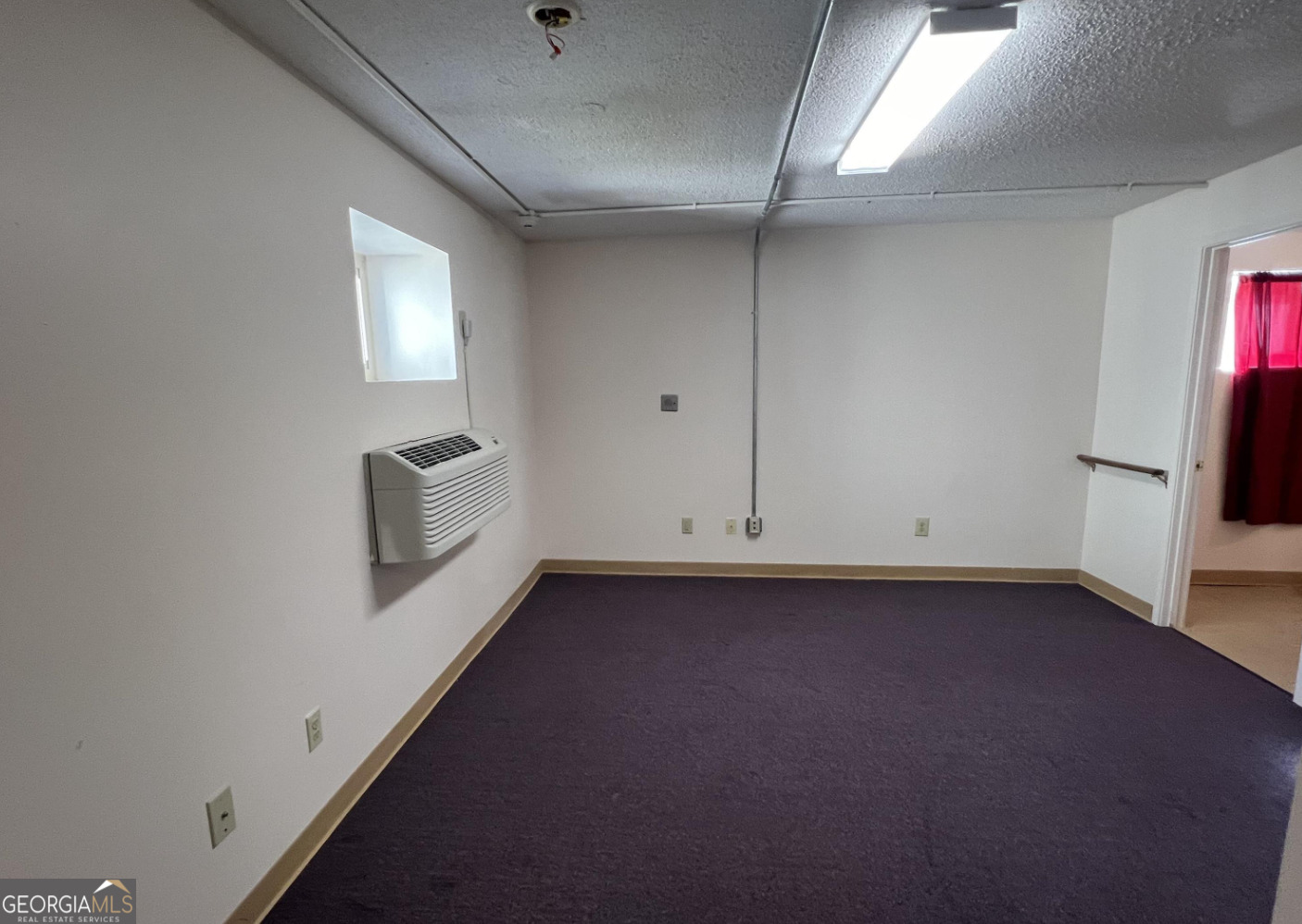 127 S 6th Street Property Photo 4