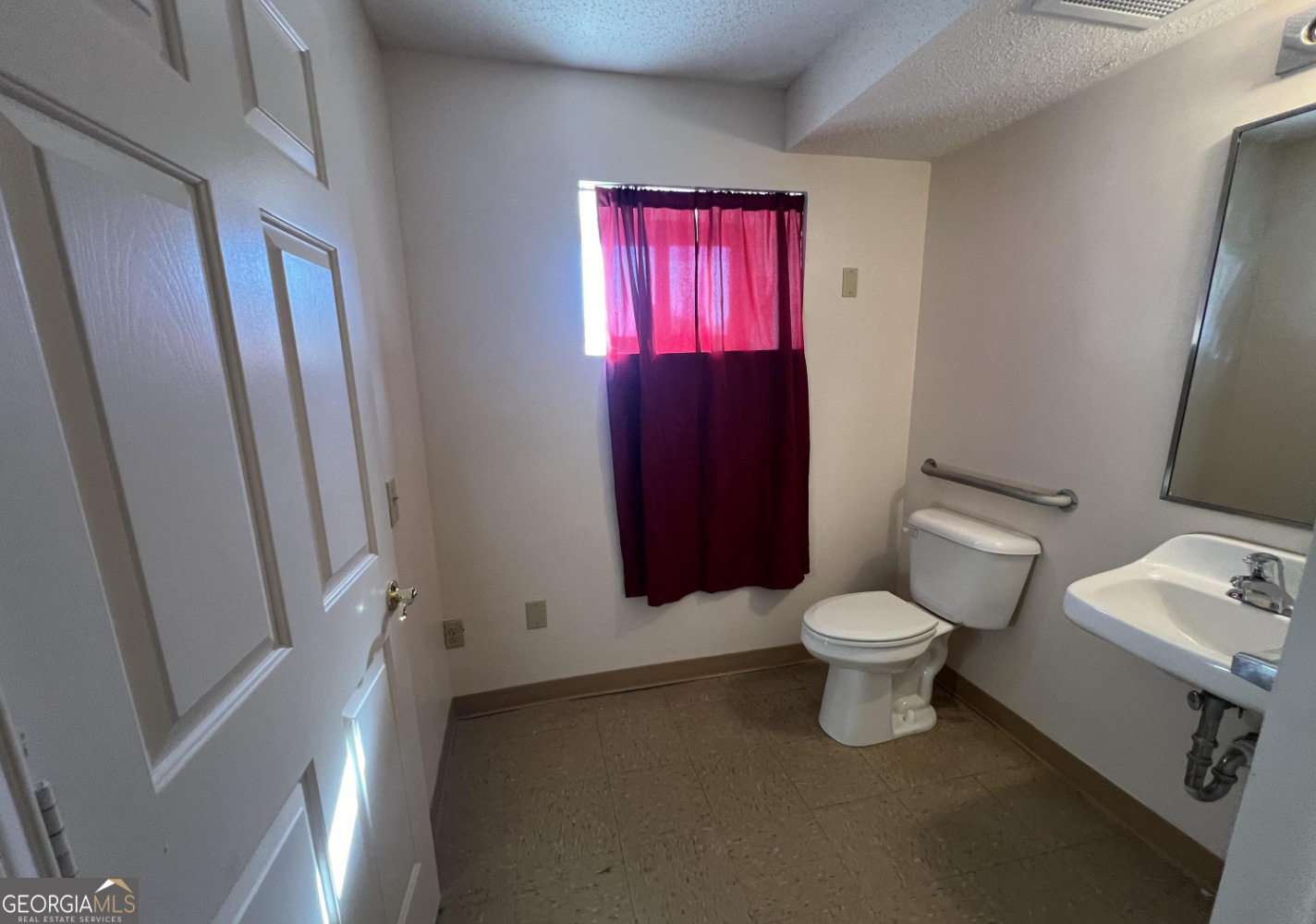 127 S 6th Street Property Photo 8