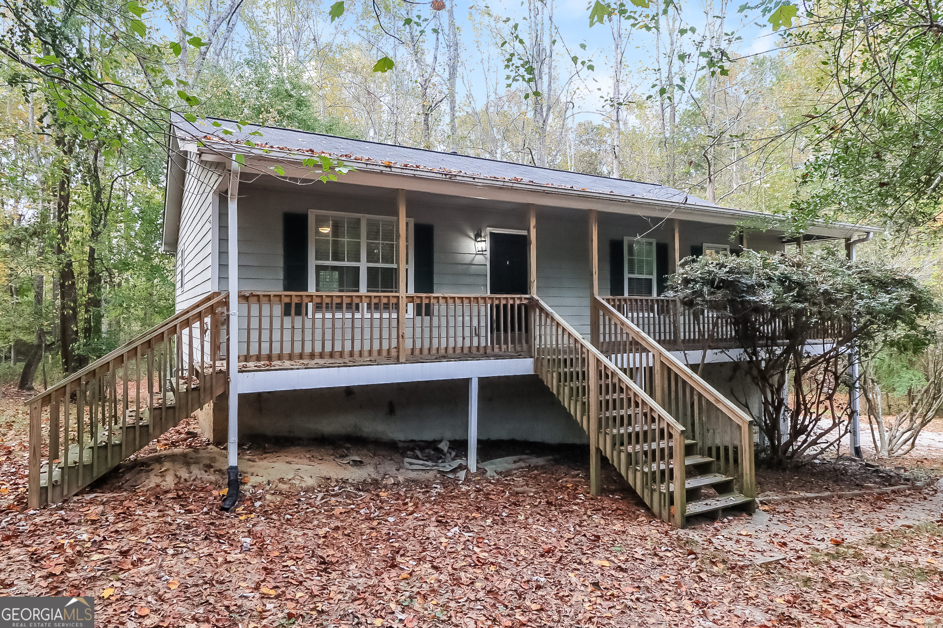215 Shadow Wood Drive Property Photo 3