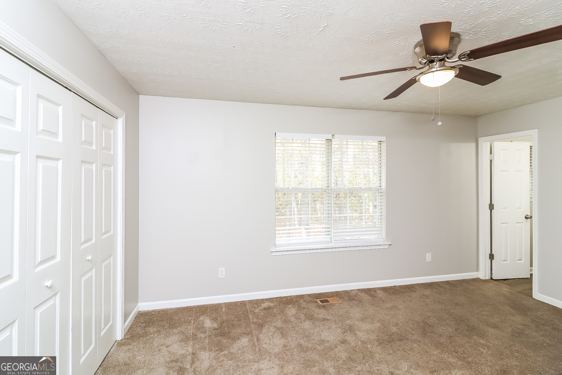 215 Shadow Wood Drive Property Photo 12