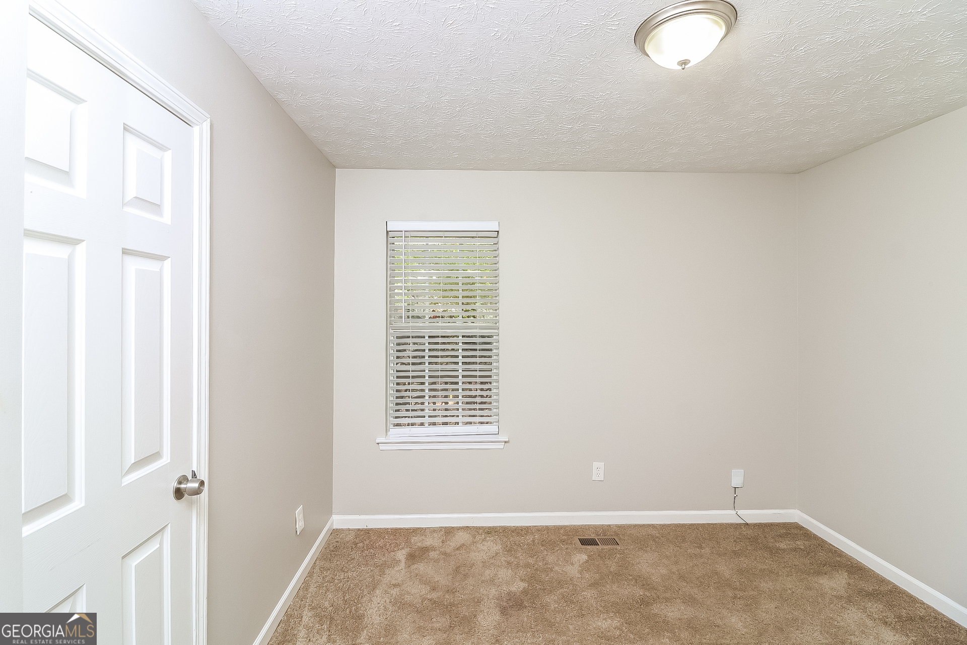 215 Shadow Wood Drive Property Photo 15