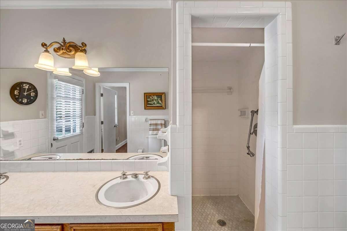 715 E 25th Avenue Property Photo 19