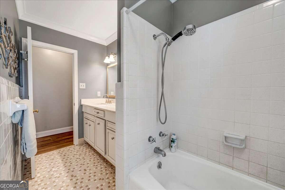 715 E 25th Avenue Property Photo 25