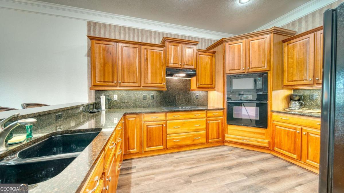 1688 Lakeview Drive 1a Drive Property Photo 12