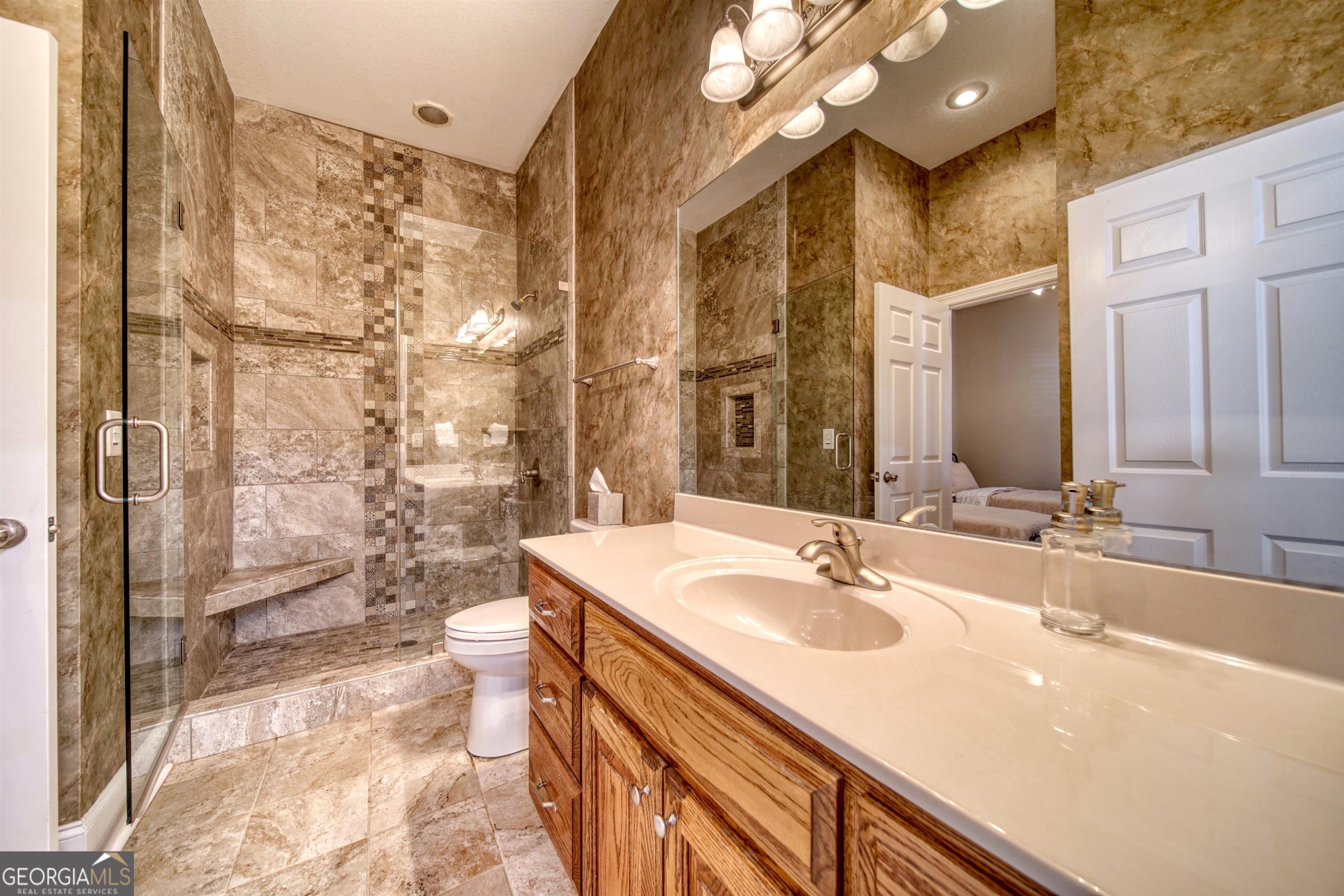 1649d Lakeview Drive Property Photo 23