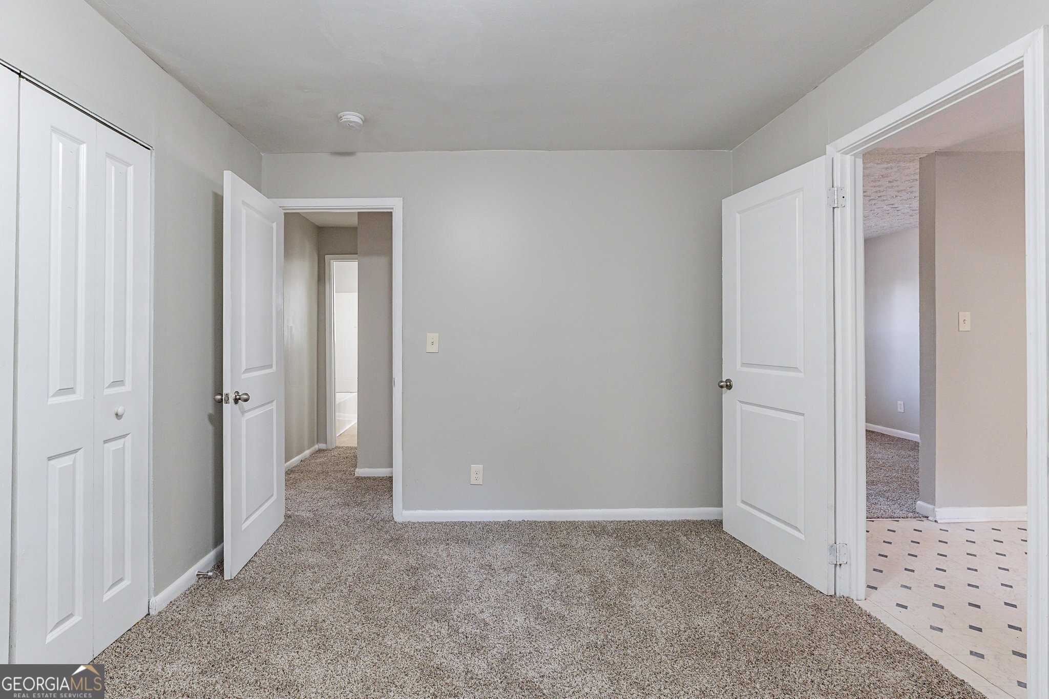 2196 Swallow Circle Se Property Photo 13