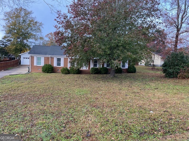 813 Sherwood Drive Property Photo 2