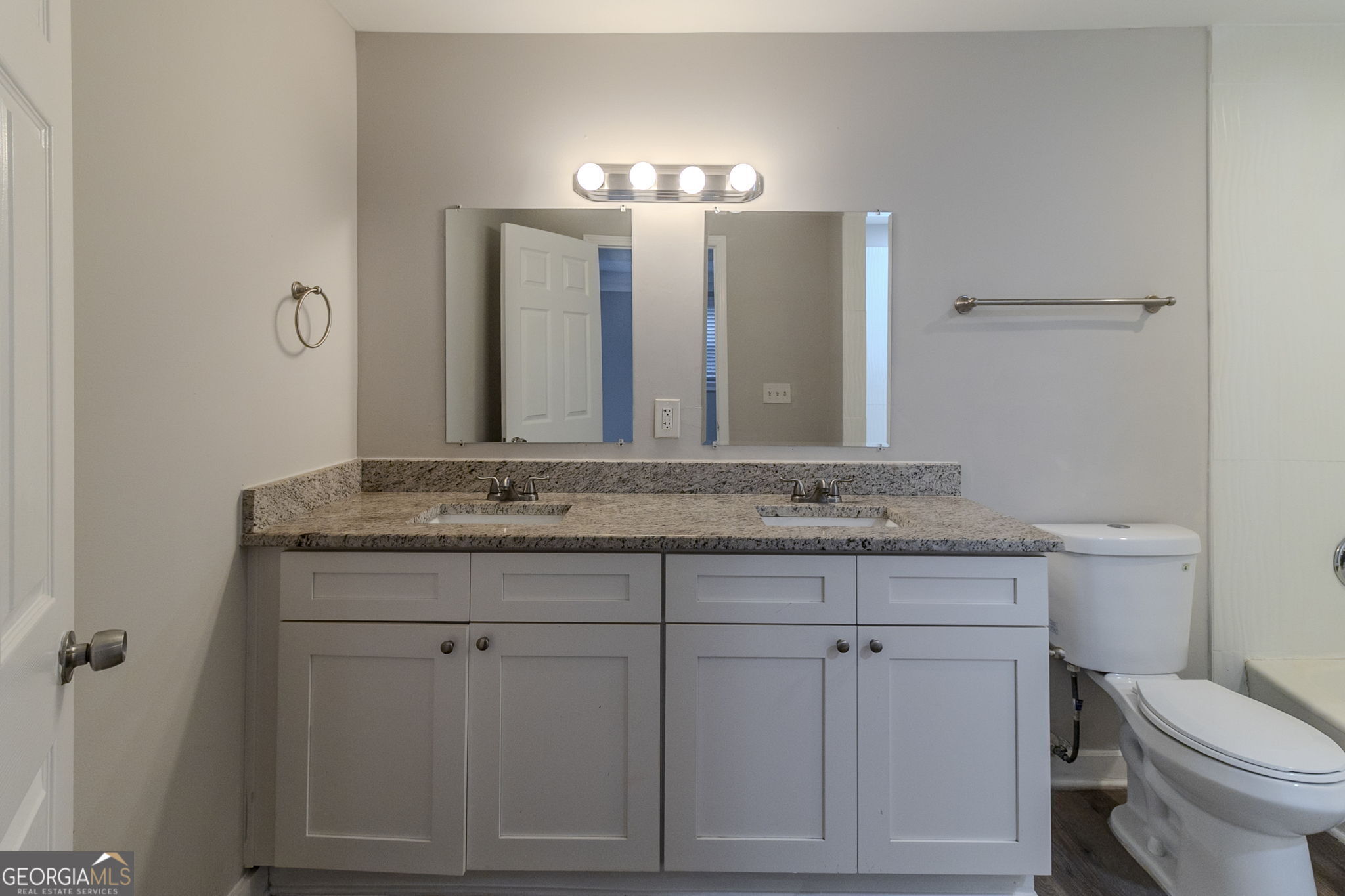 3152 Delmar Lane Nw Property Photo 11