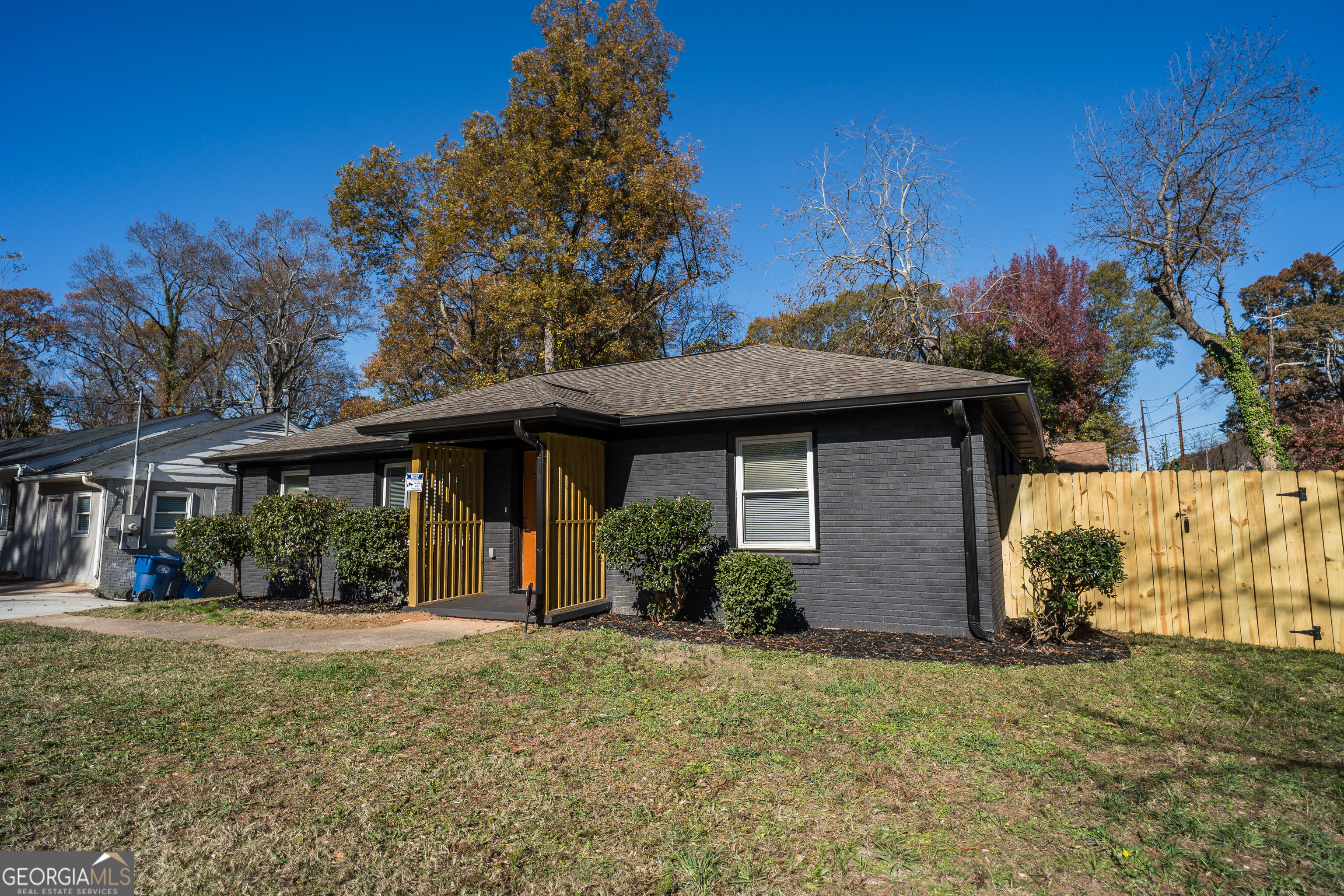 921 Byron Drive Sw Property Photo 2