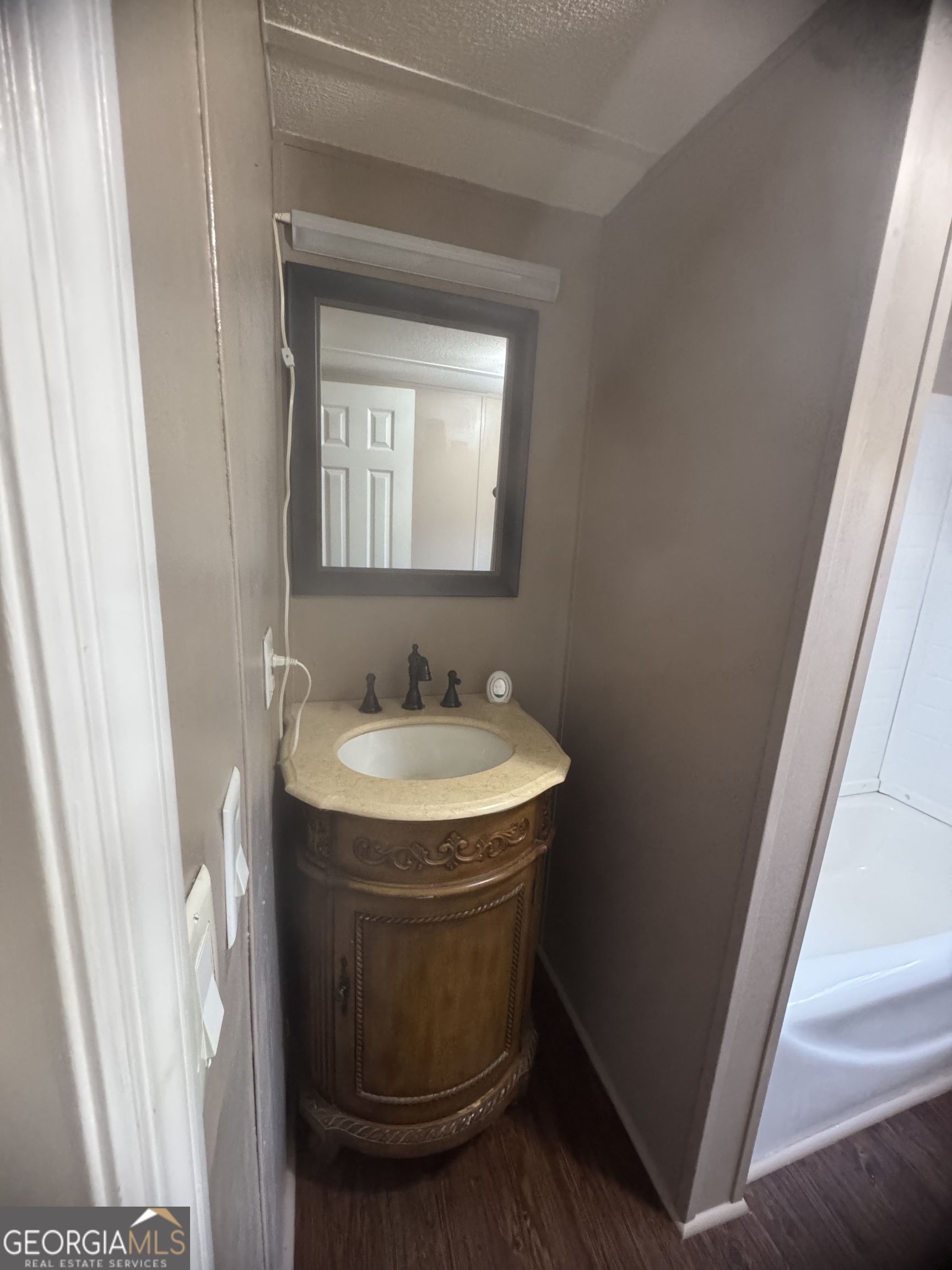 196 River Oak Drive Property Photo 14