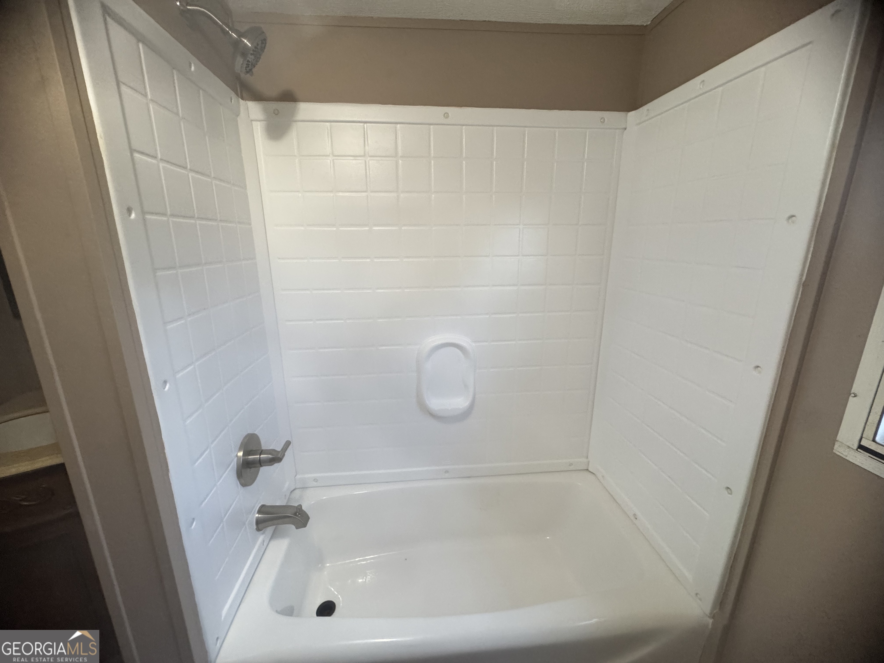 196 River Oak Drive Property Photo 16