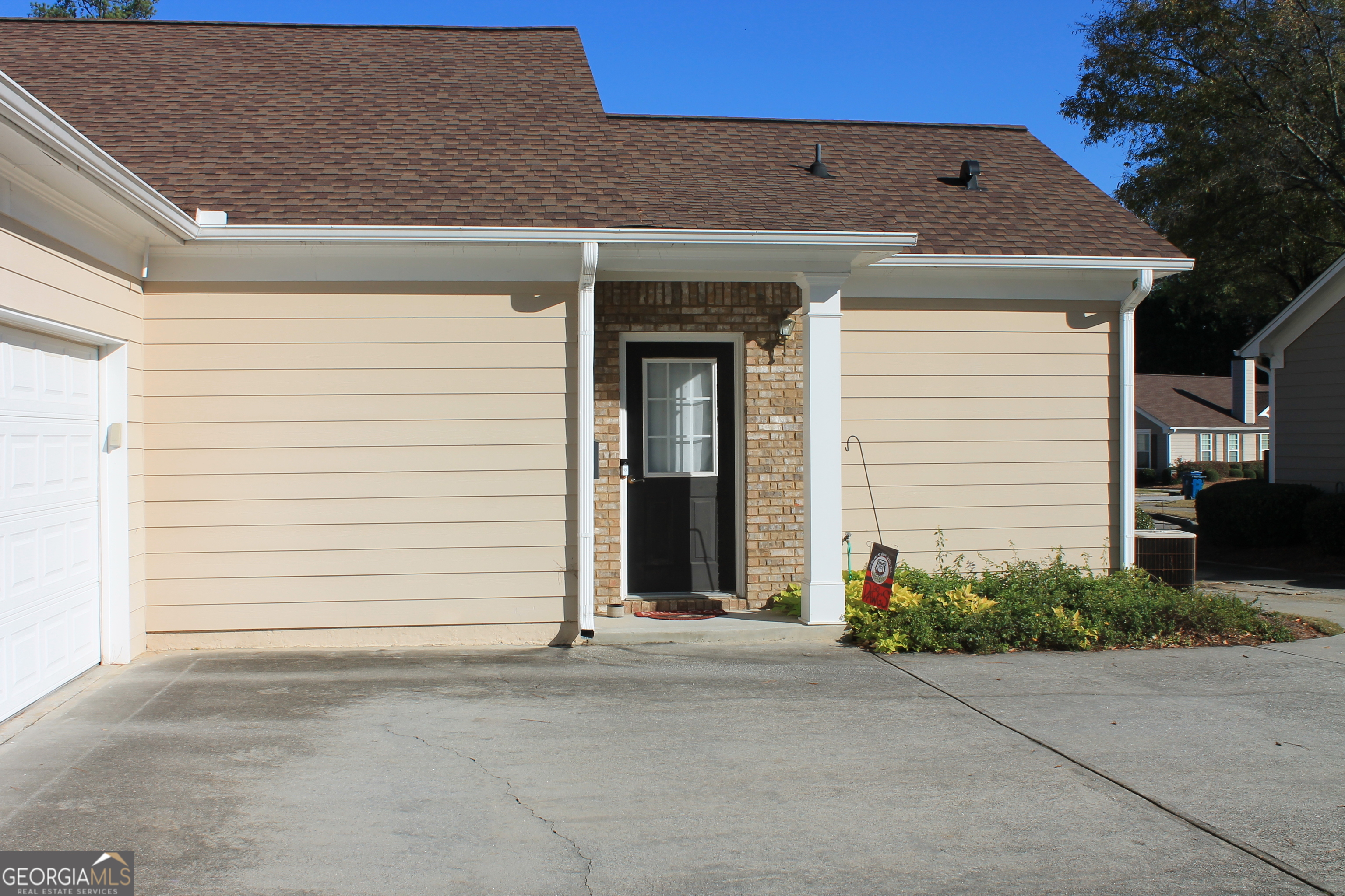175 Camry Lane Property Photo 4