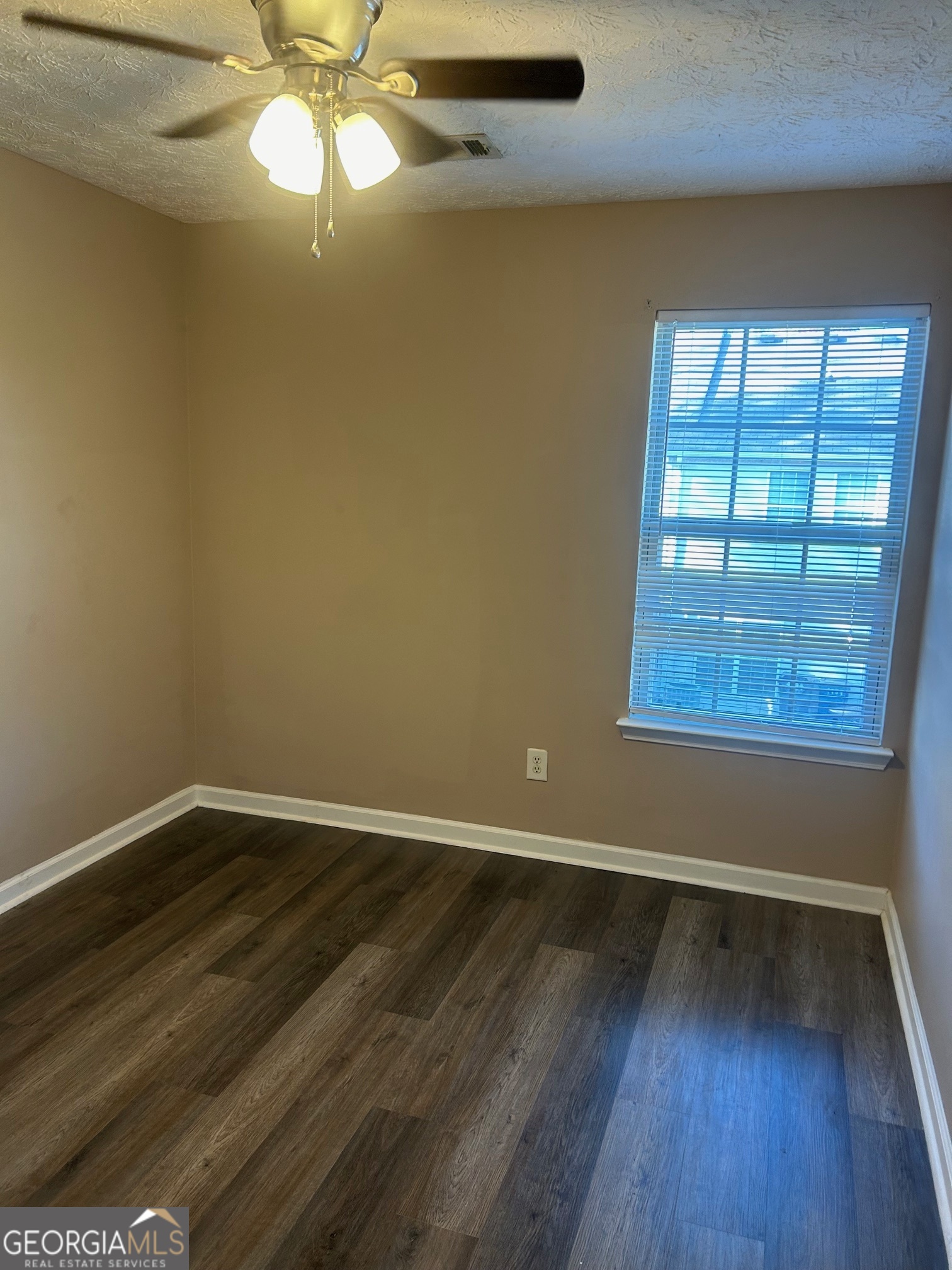 4155 Park Chase Drive Property Photo 17