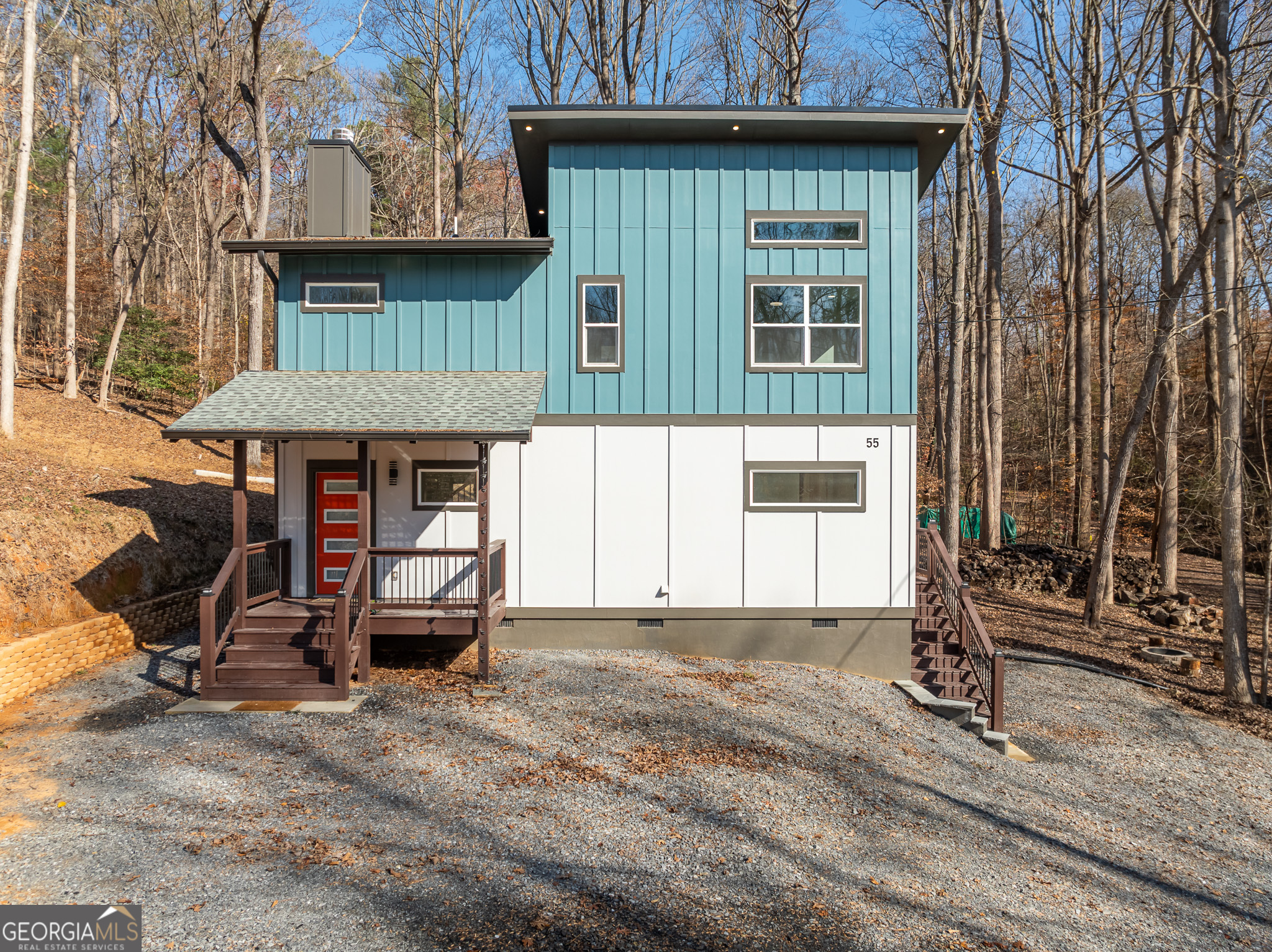 55 Elmwood Circle Property Photo 2