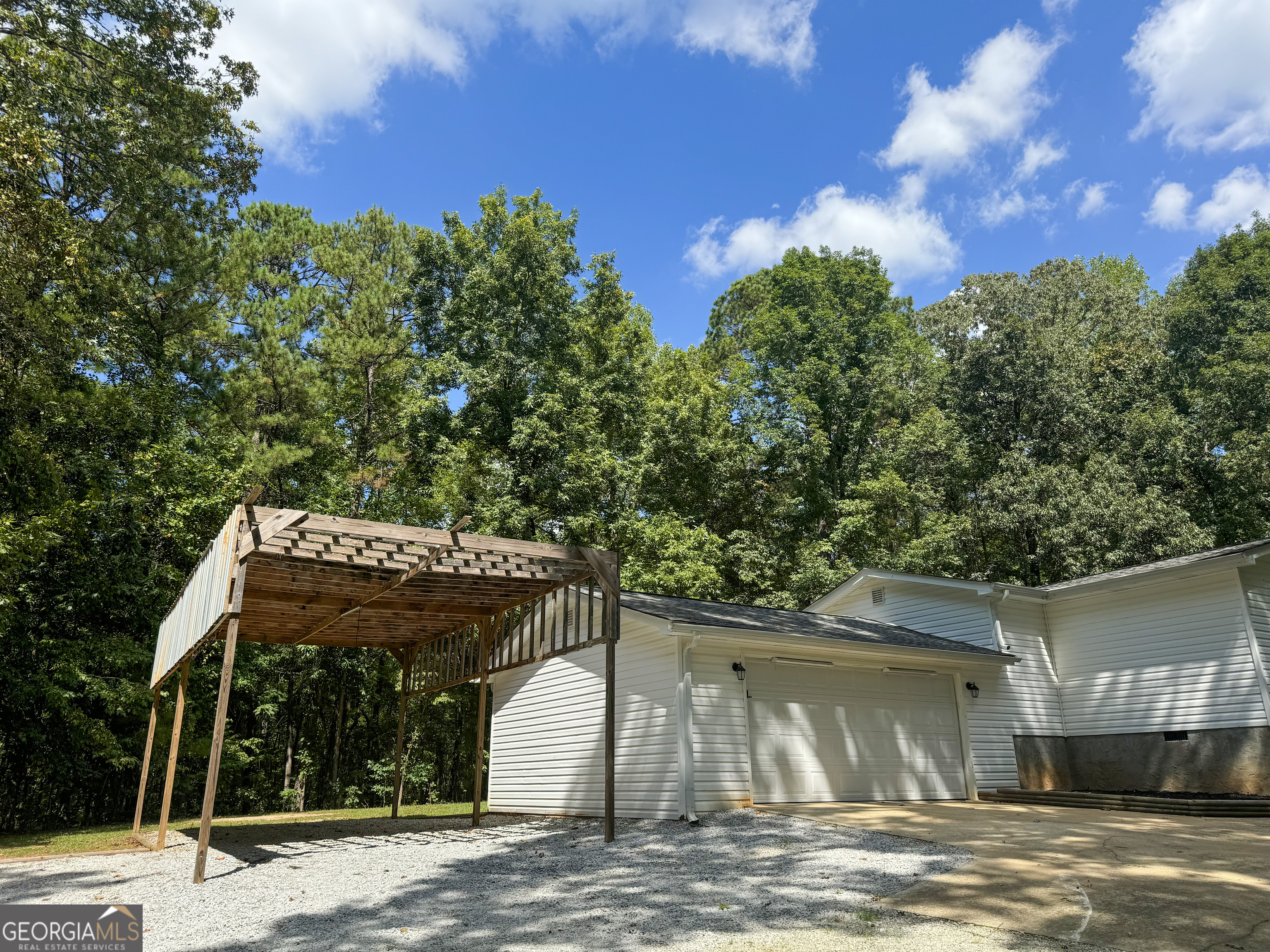 628 Bexton Road Property Photo 3