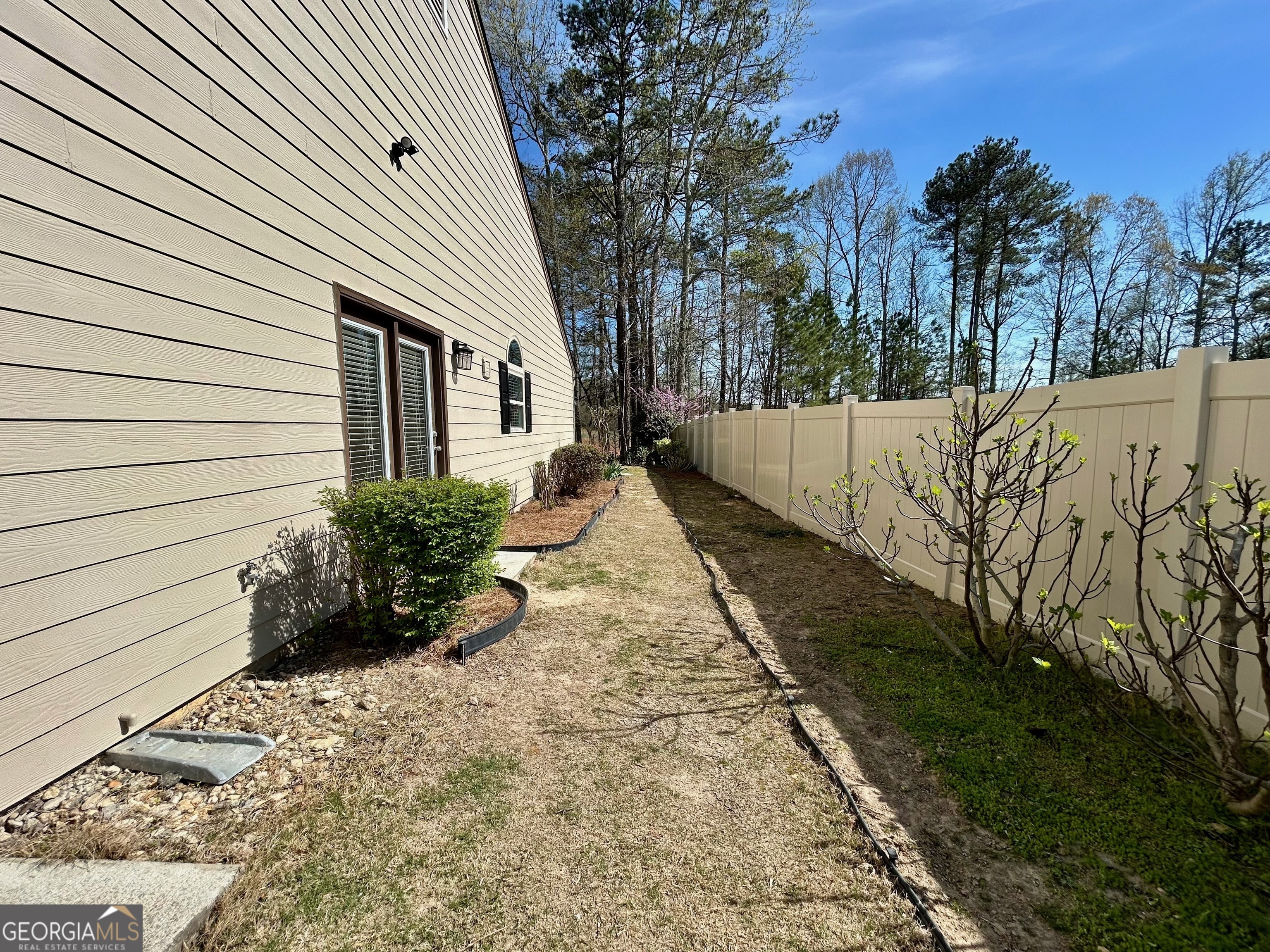 1873 Jameson Circle Property Photo 5