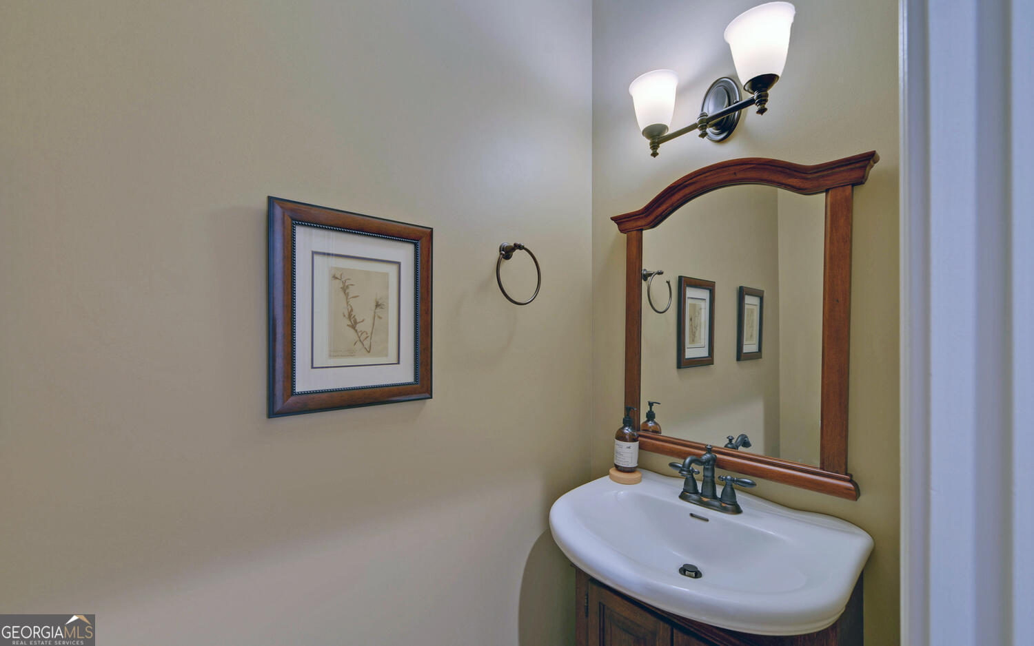 29 Cottage Lane Property Photo 19