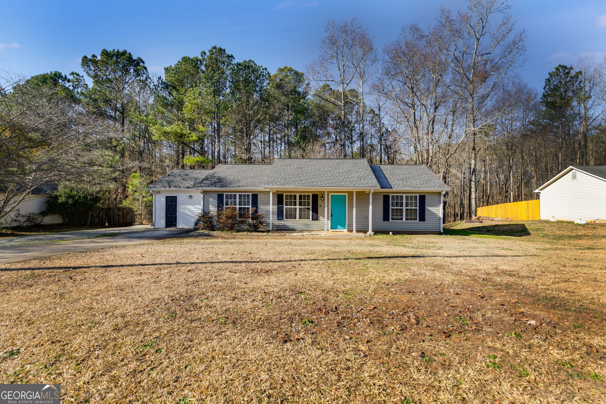 447 Wallace Way Property Photo 1
