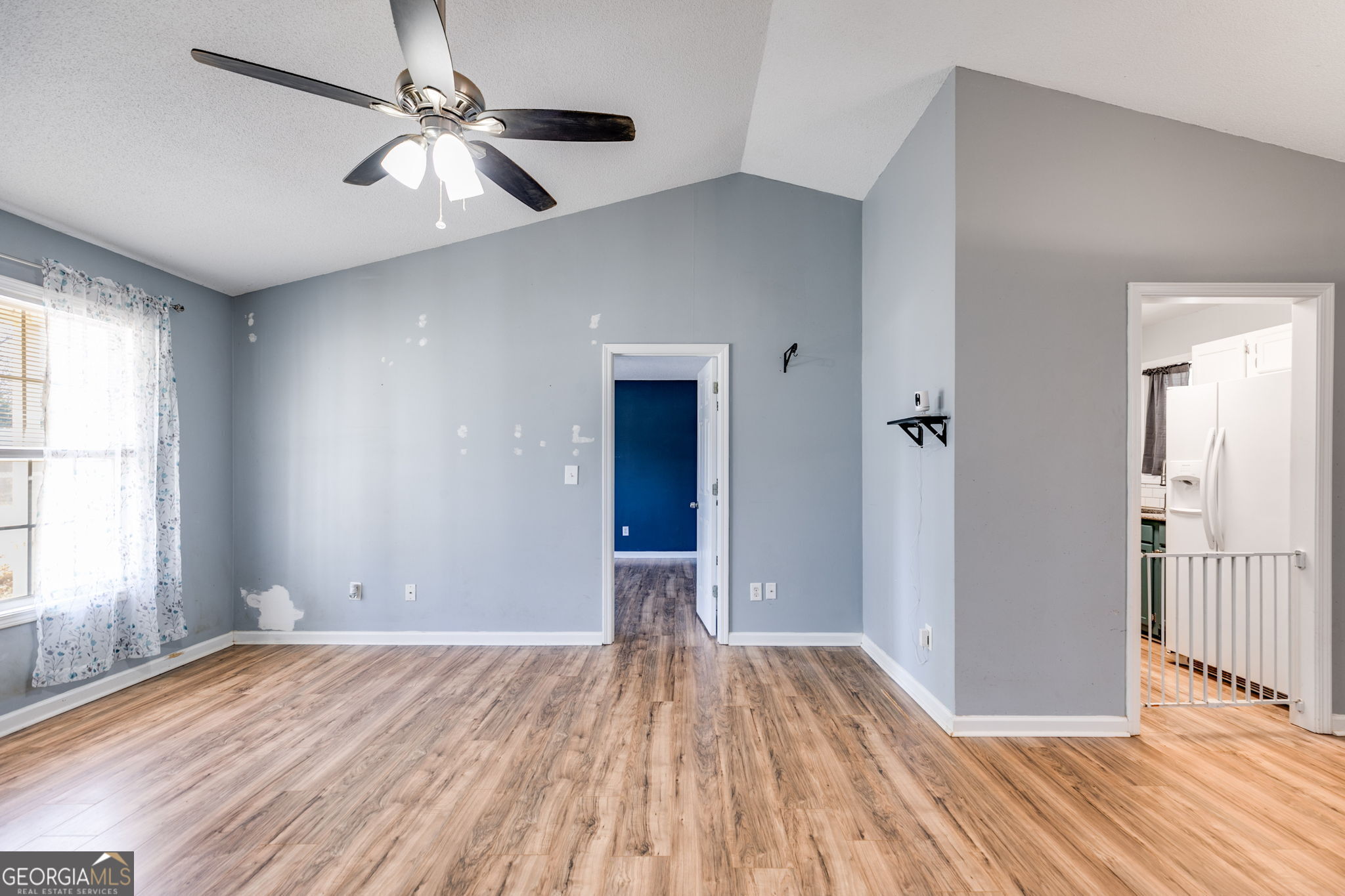 447 Wallace Way Property Photo 10