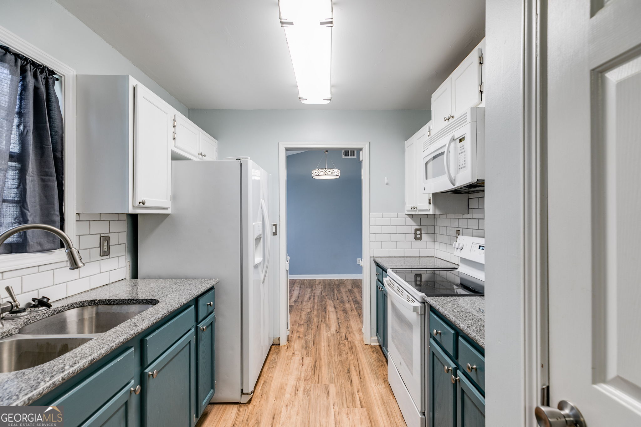447 Wallace Way Property Photo 13