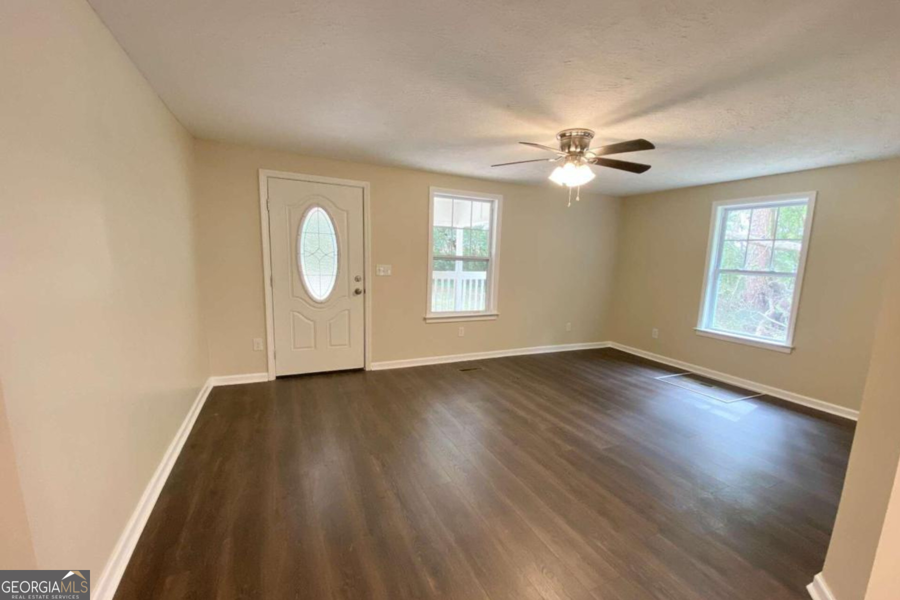117 N Jefferson Street Property Photo 3