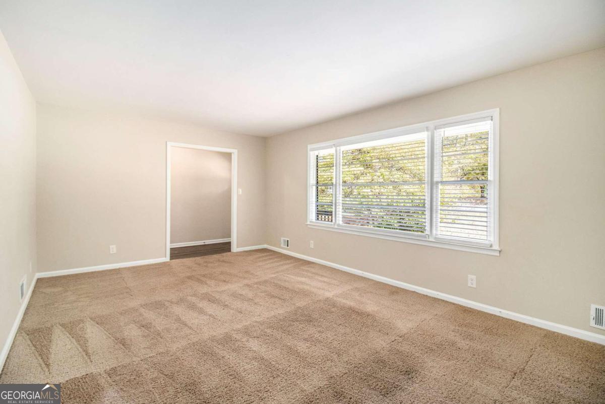 4257 Midway Road Property Photo 3