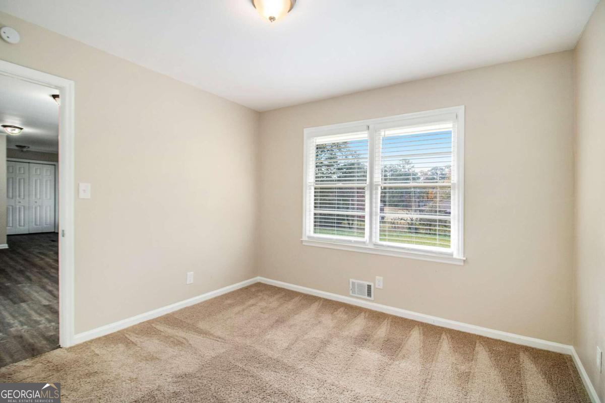 4257 Midway Road Property Photo 10