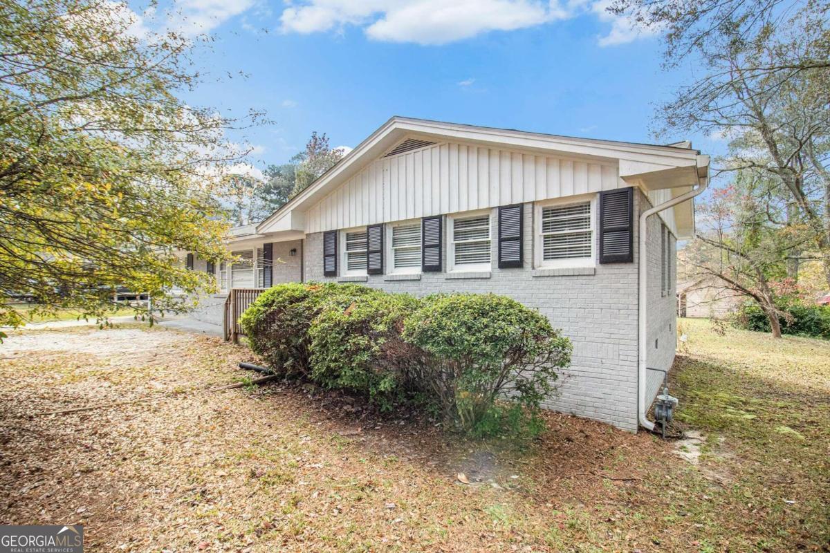 4257 Midway Road Property Photo 15