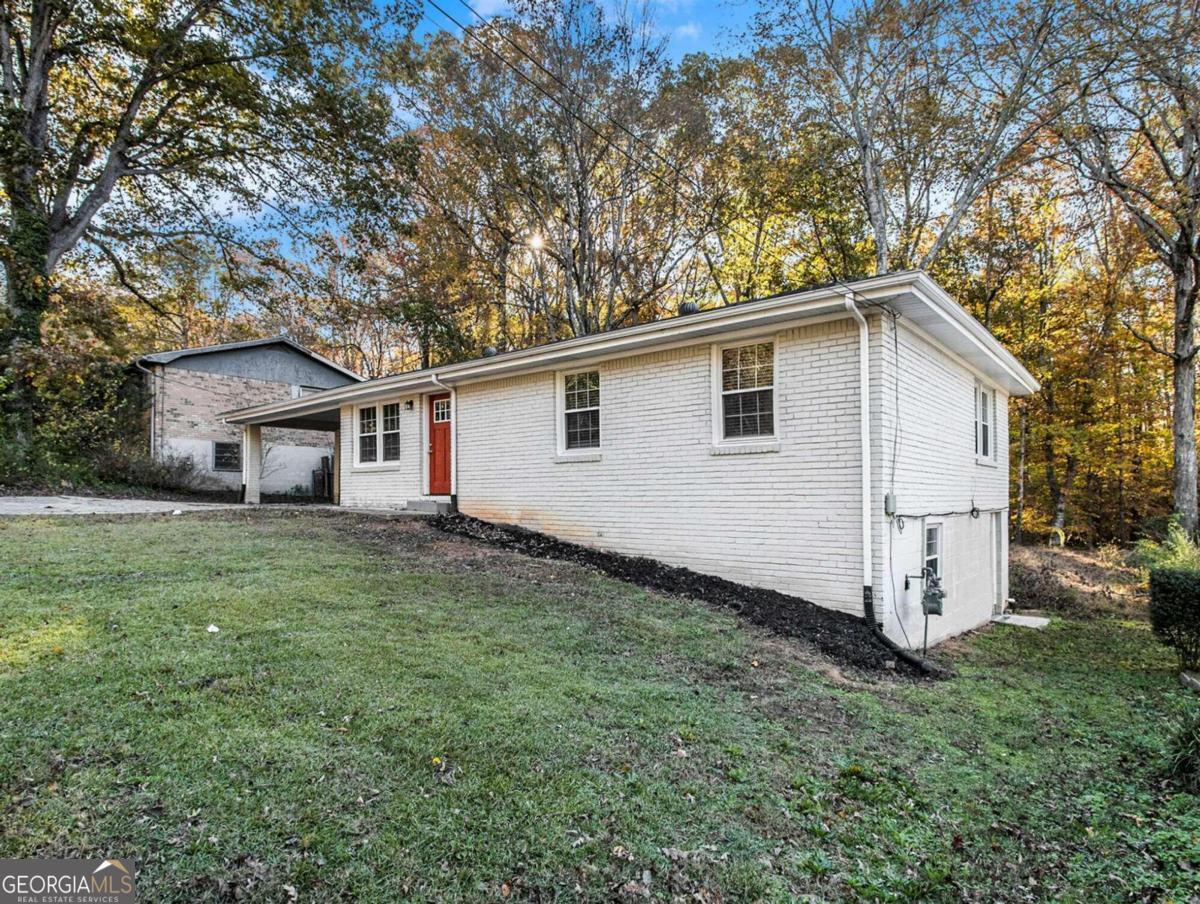 3811 Paul Street Property Photo 3