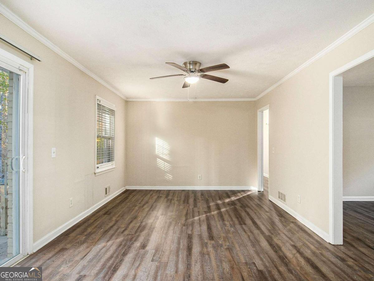 3811 Paul Street Property Photo 5