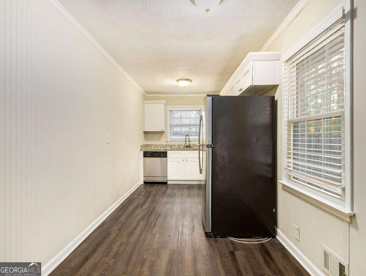 3811 Paul Street Property Photo 7