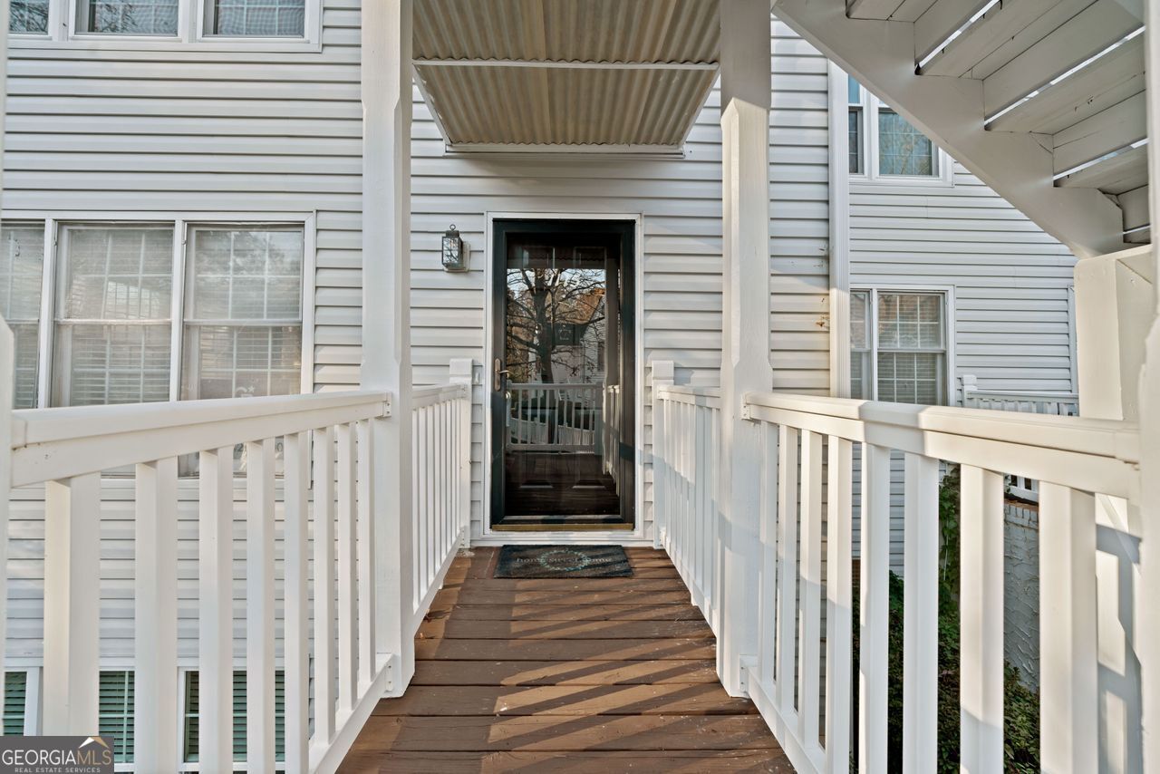 1115 Cannongate Crossing Sw Property Photo 2