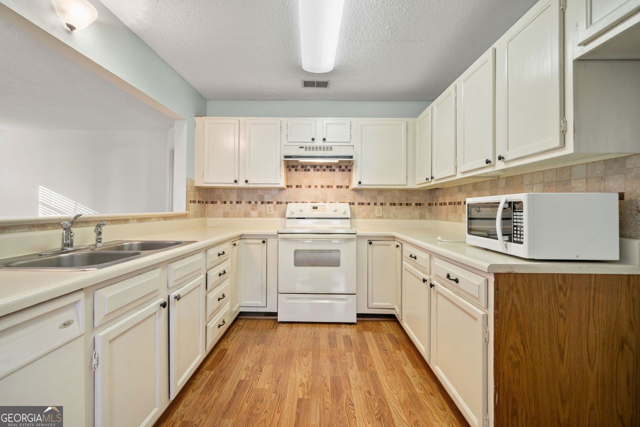 1115 Cannongate Crossing Sw Property Photo 13