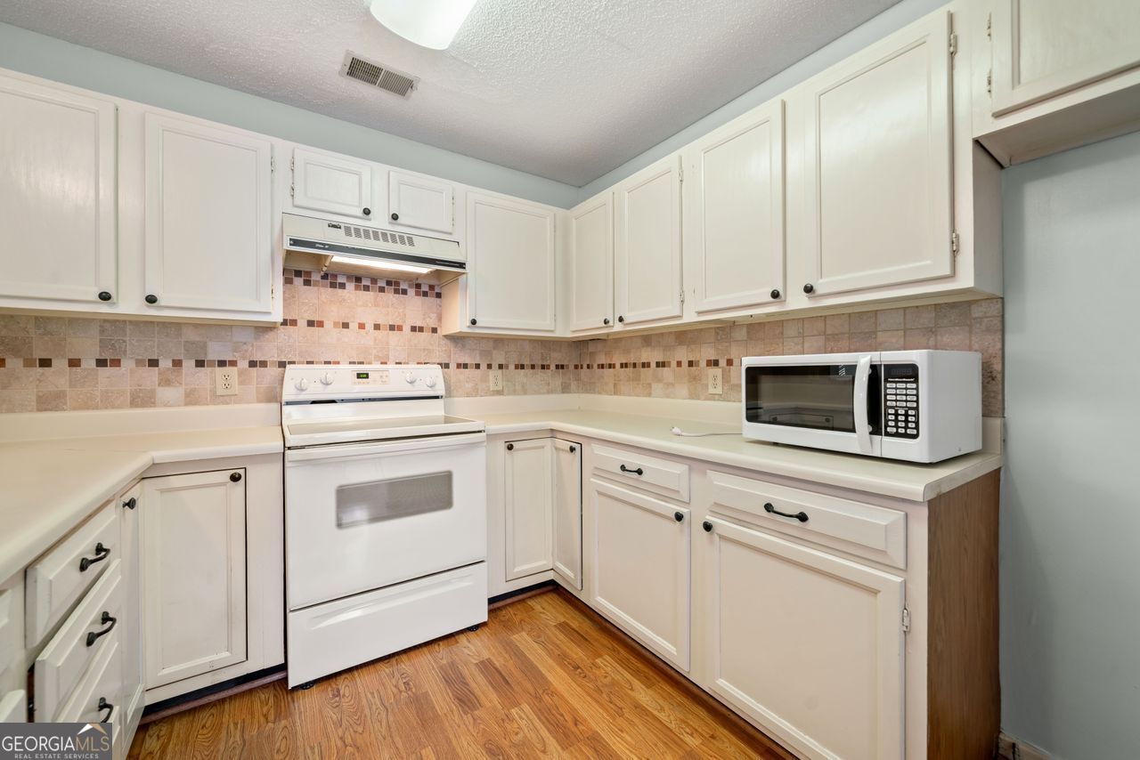 1115 Cannongate Crossing Sw Property Photo 15
