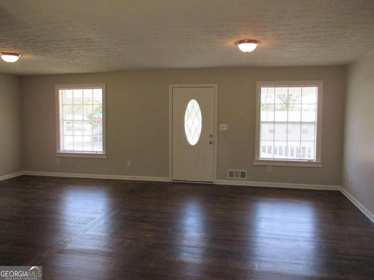 6325 Westbury Road Property Photo 5