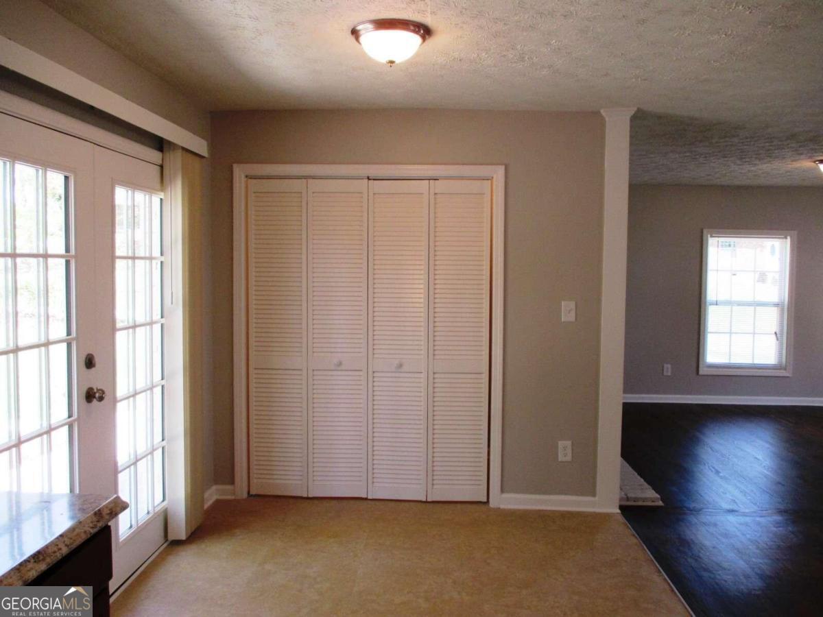 6325 Westbury Road Property Photo 11