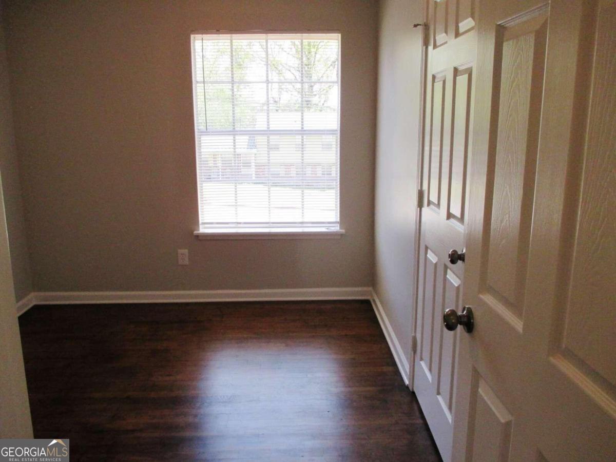 6325 Westbury Road Property Photo 13