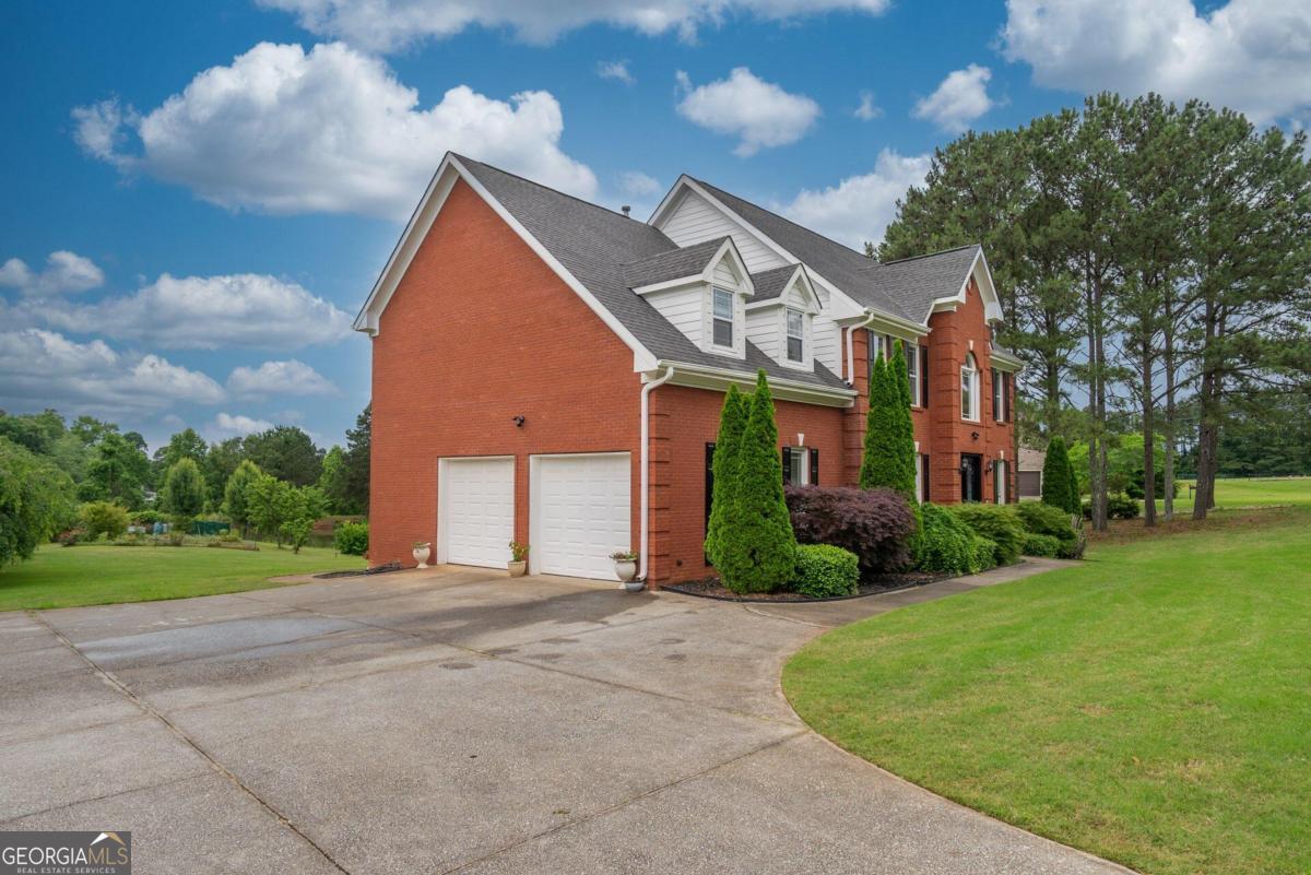 2505 Westchester Way Property Photo 7